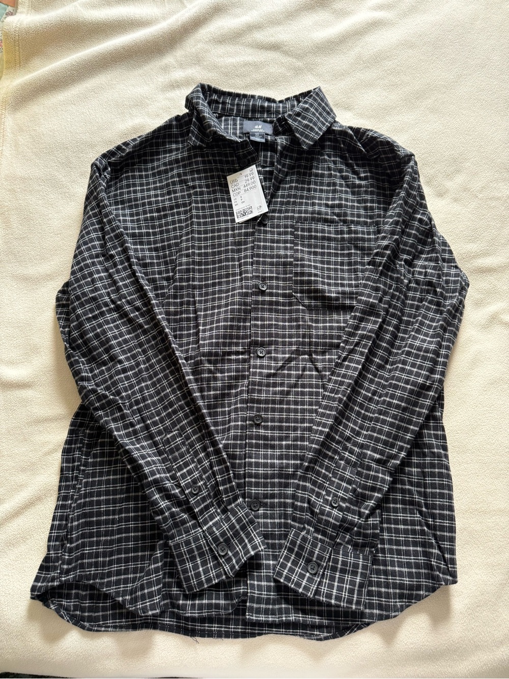 Men's H&M Black & White Plaid Button-Down flannel